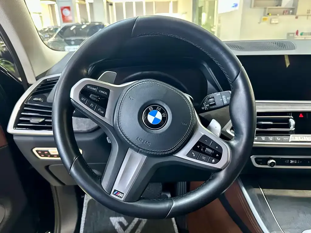 BMW X5 (Import) — фото 6