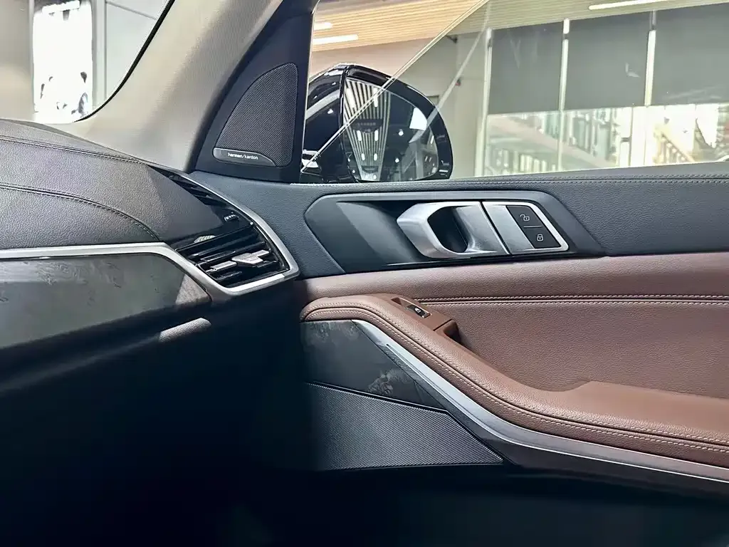BMW X5 (Import) — фото 5