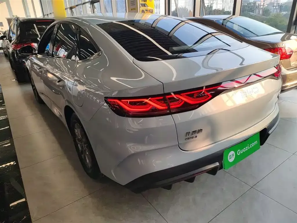 BYD Qin L — фото 10