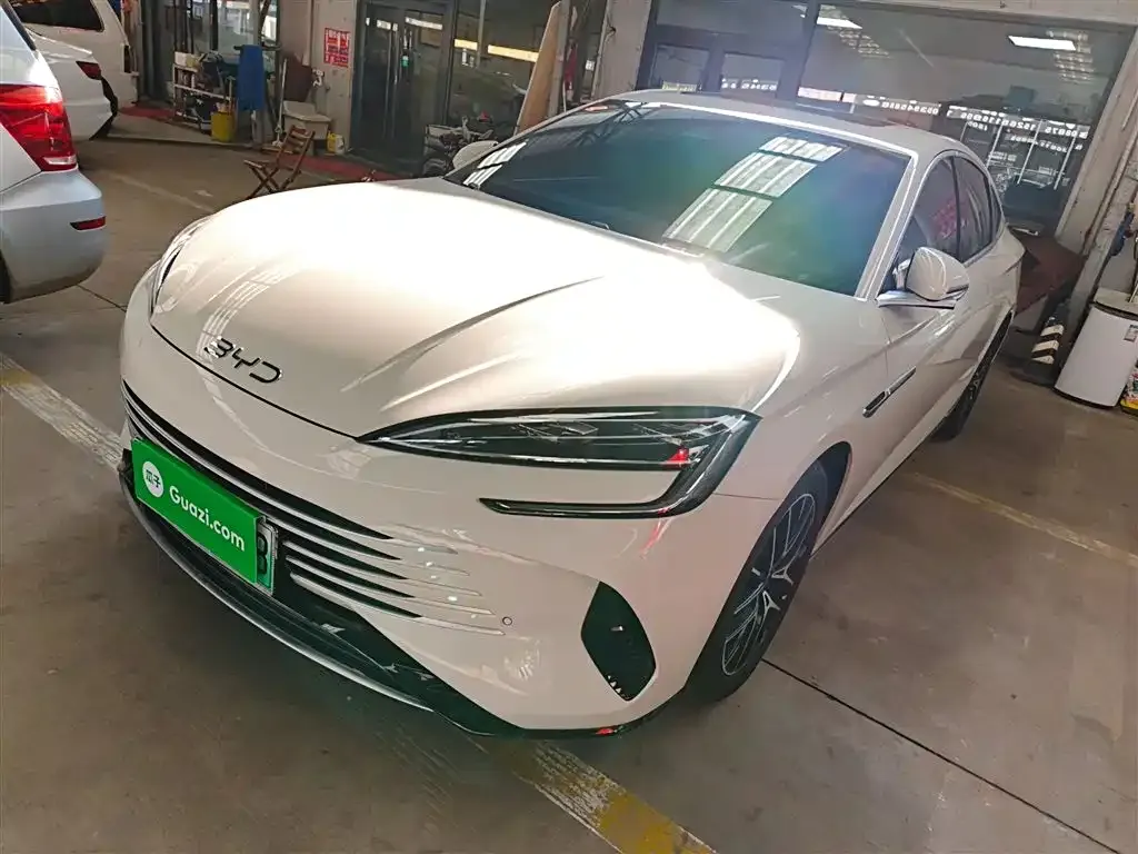 BYD Seal 07 DM-i — фото 1