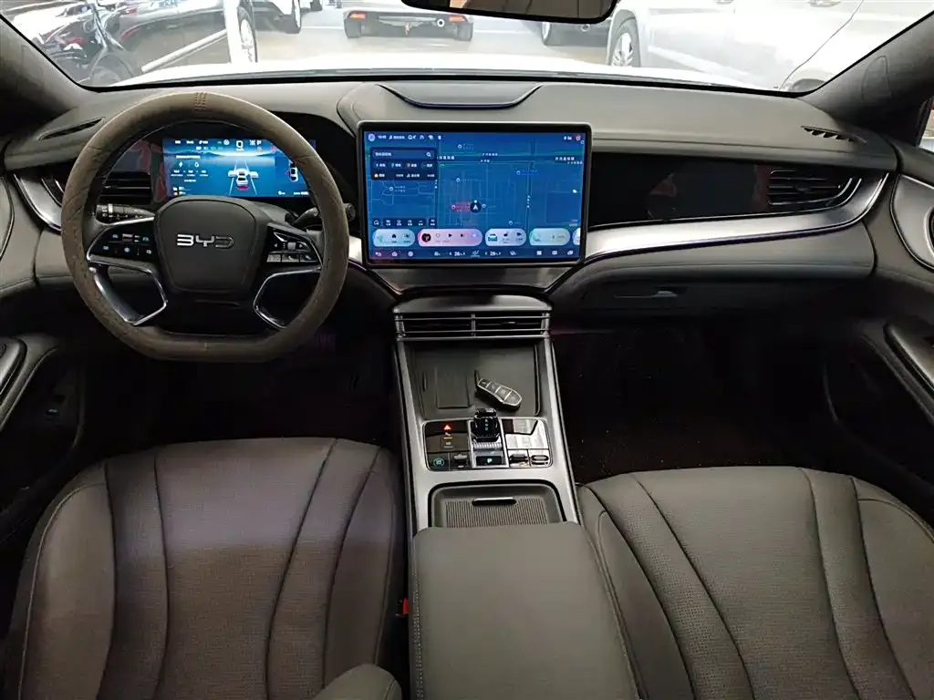 BYD Seal 07 DM-i — фото 8