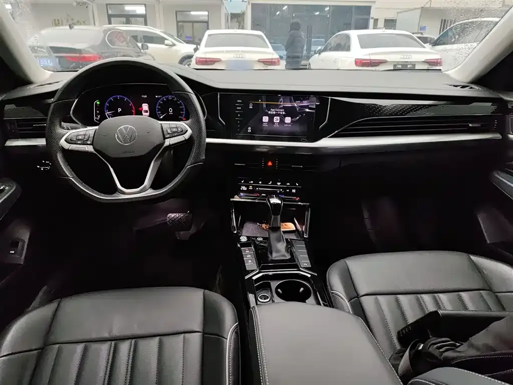 Volkswagen Passat — фото 10