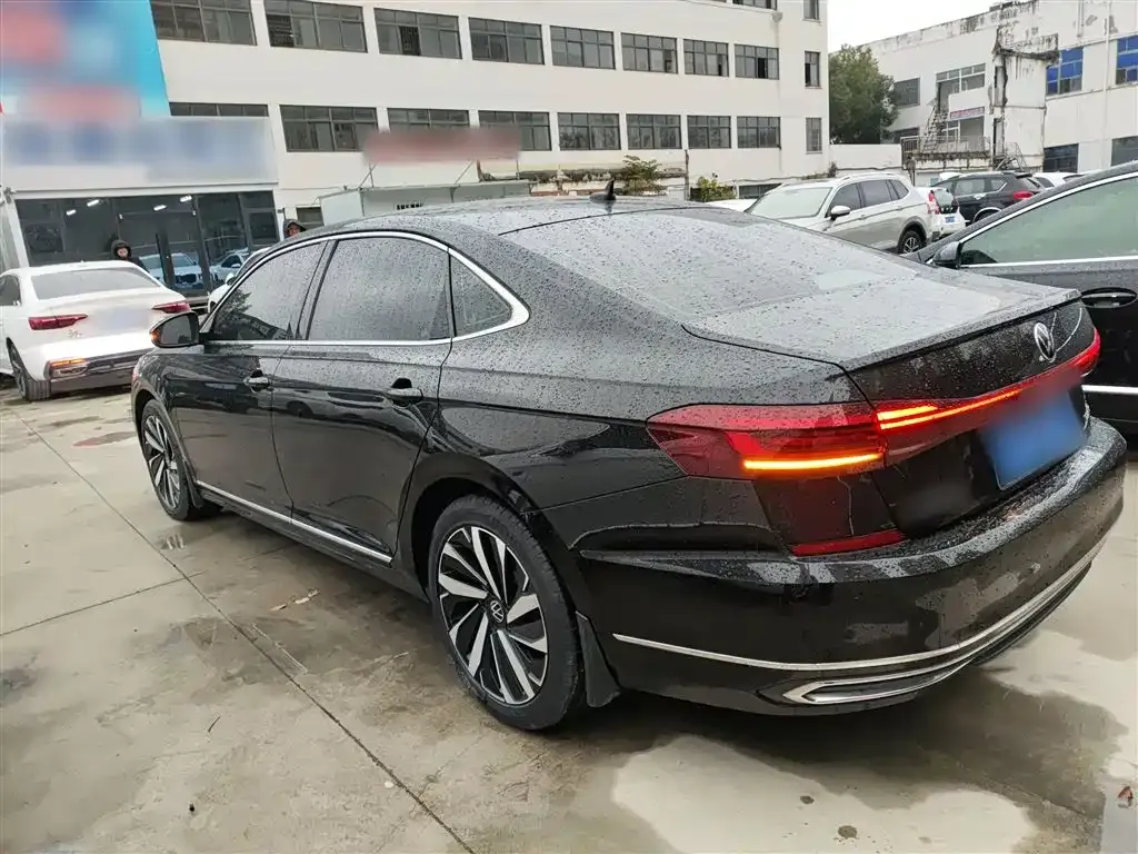 Volkswagen Passat — фото 5