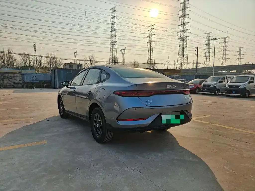 BYD Qin PLUS — фото 9