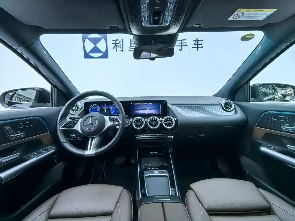 Mercedes-Benz EQA — фото 10