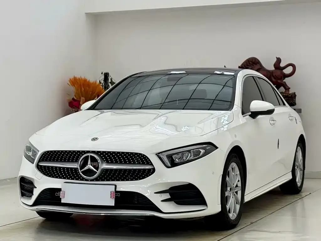 Mercedes-Benz A-Class — фото 1