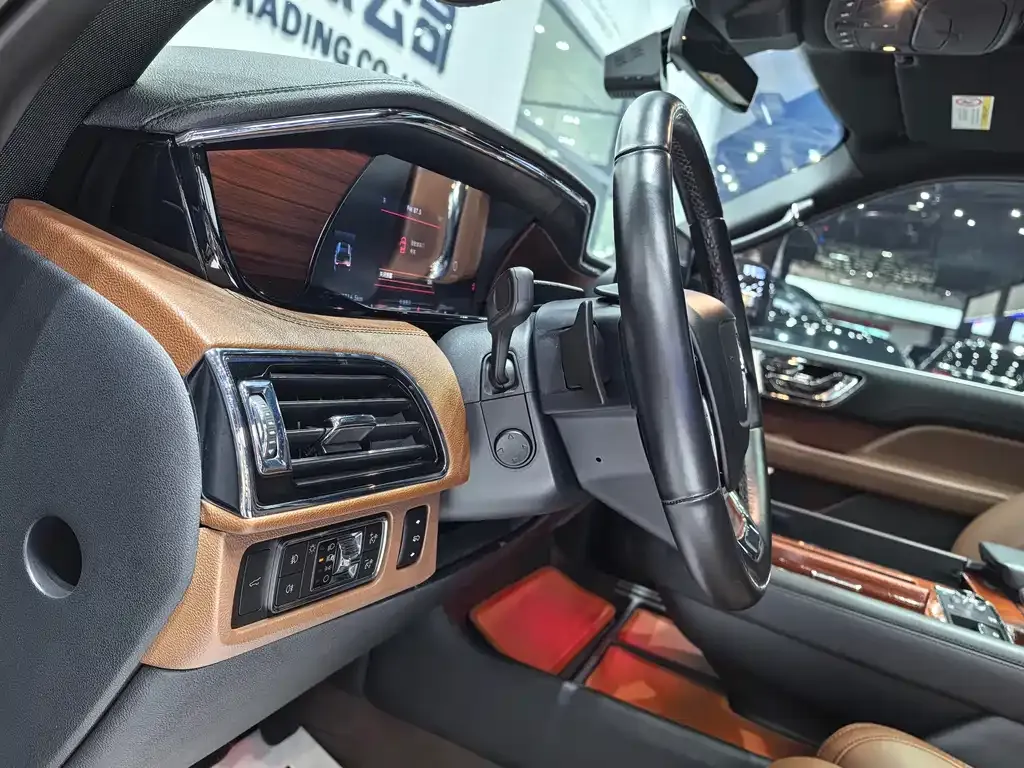 Lincoln Navigator — фото 10