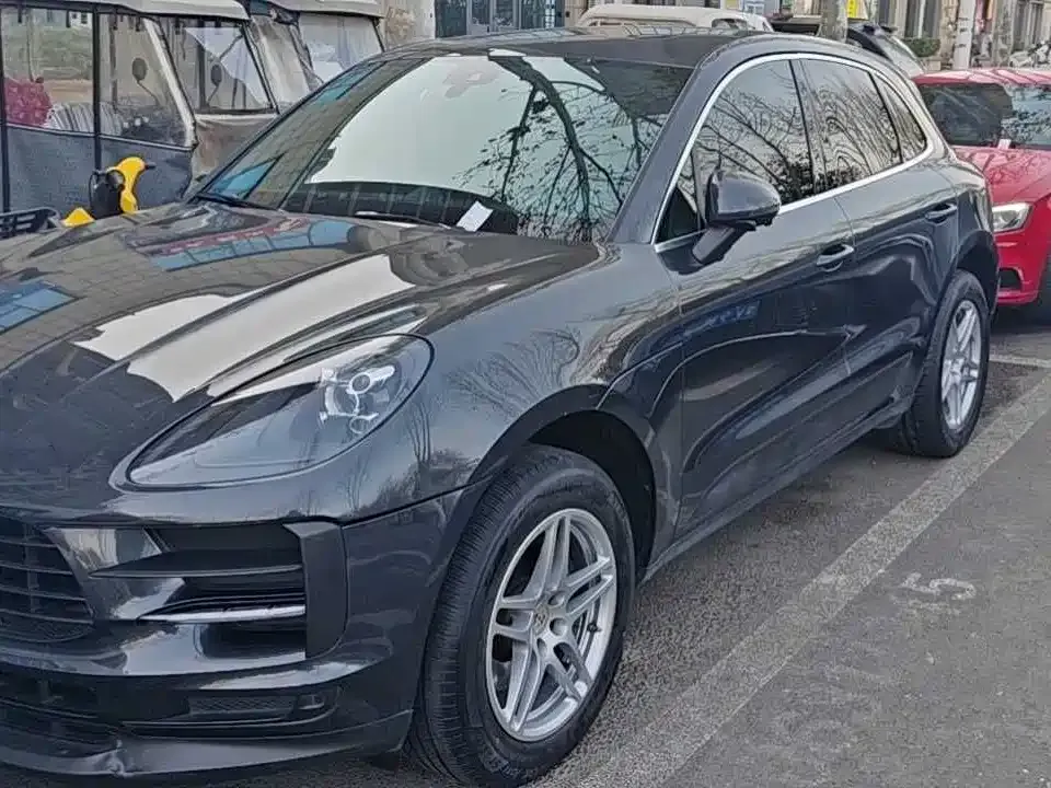Porsche Macan — фото 1
