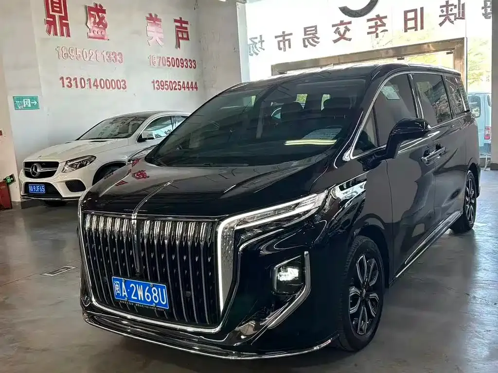 Hongqi HQ9 — фото 1