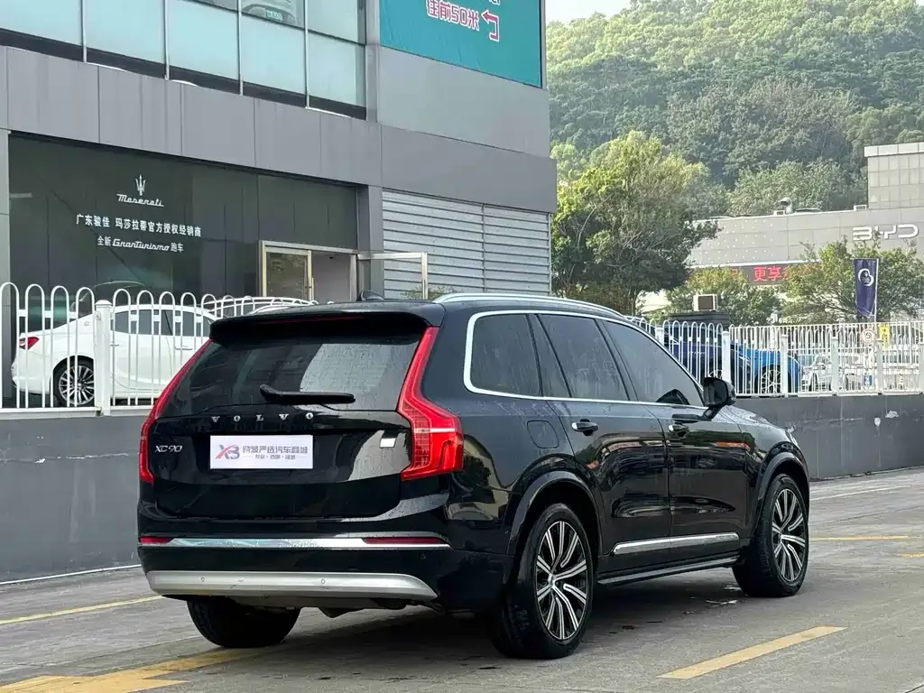Volvo XC90 PHEV — фото 7