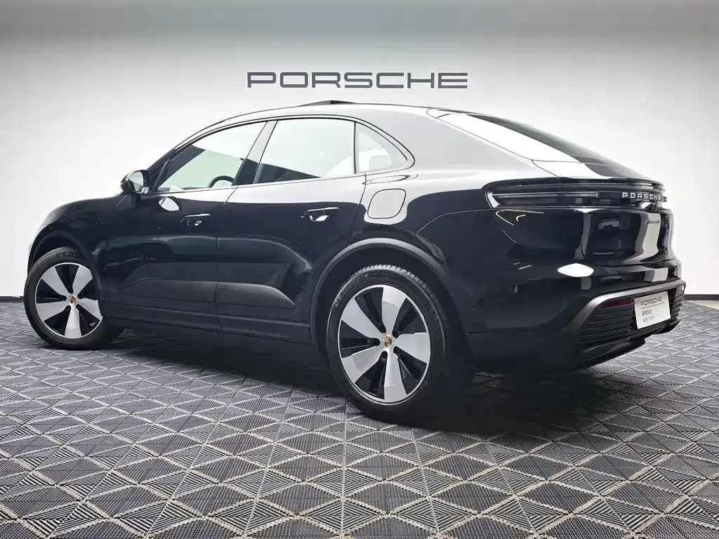 Porsche Macan EV — фото 10