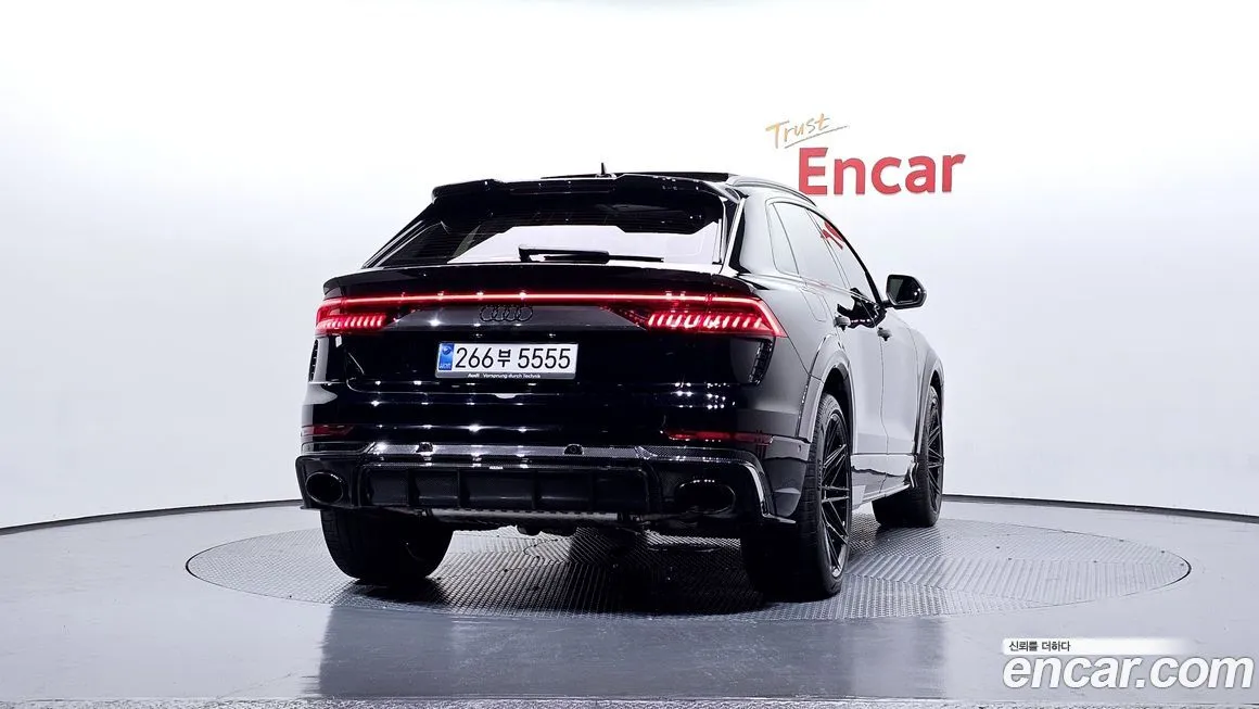 Audi RSQ8 — фото 4