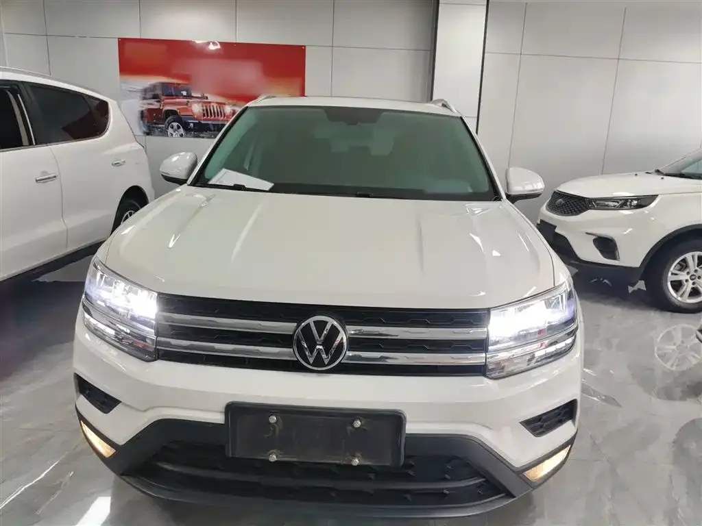 Volkswagen Tharu — фото 3