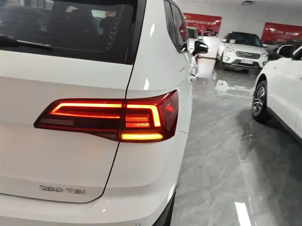 Volkswagen Tharu — фото 8