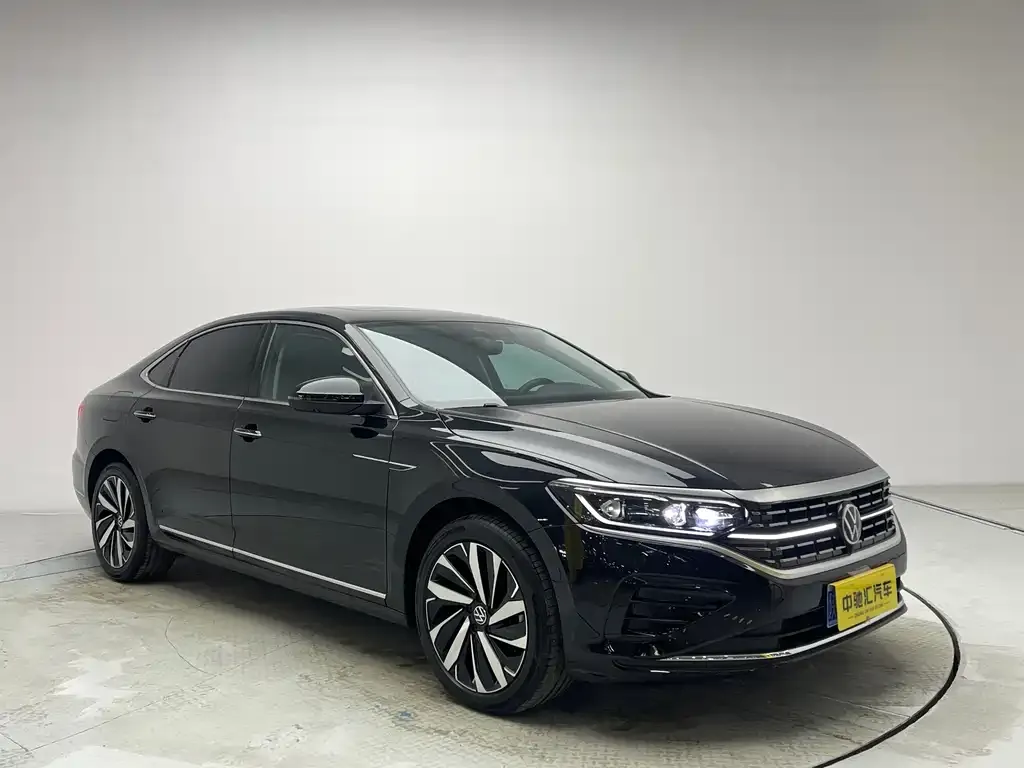 Volkswagen Passat — фото 6