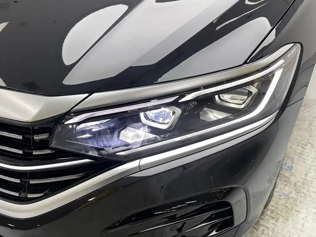 Volkswagen Passat — фото 3