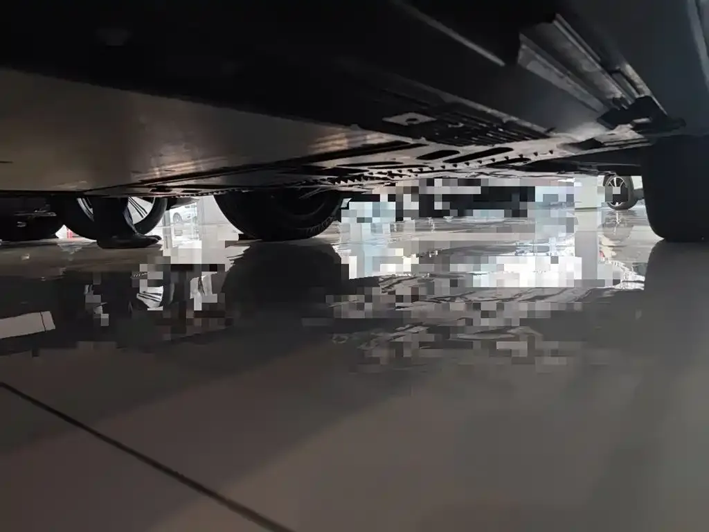 Mercedes-Benz EQA — фото 2