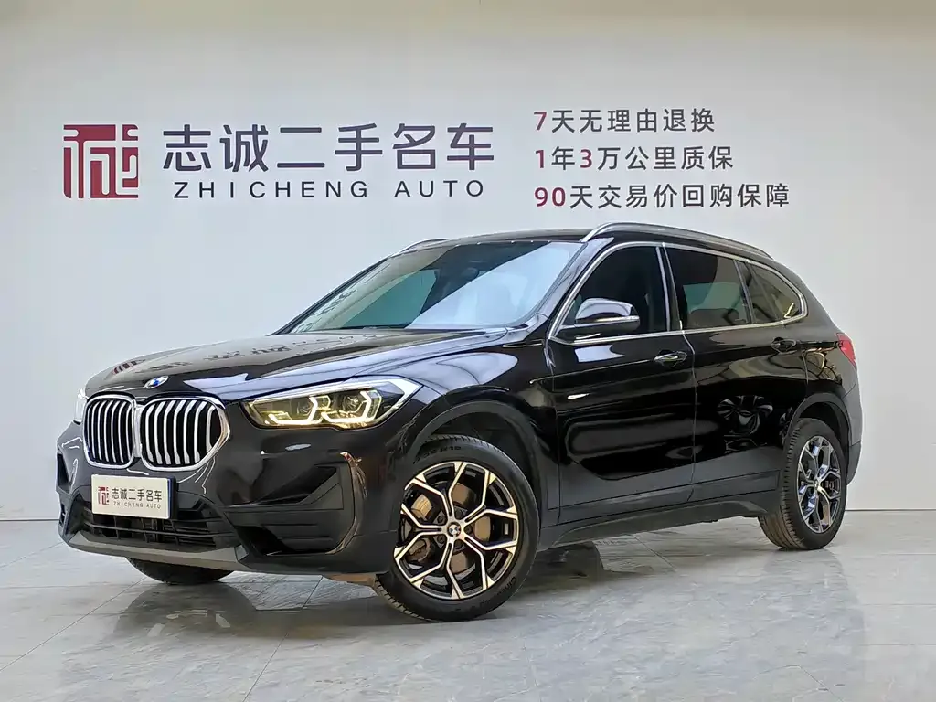 BMW X1 — фото 1