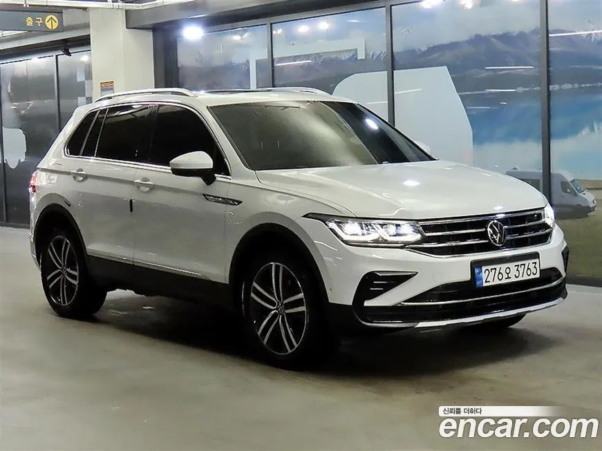 Volkswagen Tiguan — фото 1