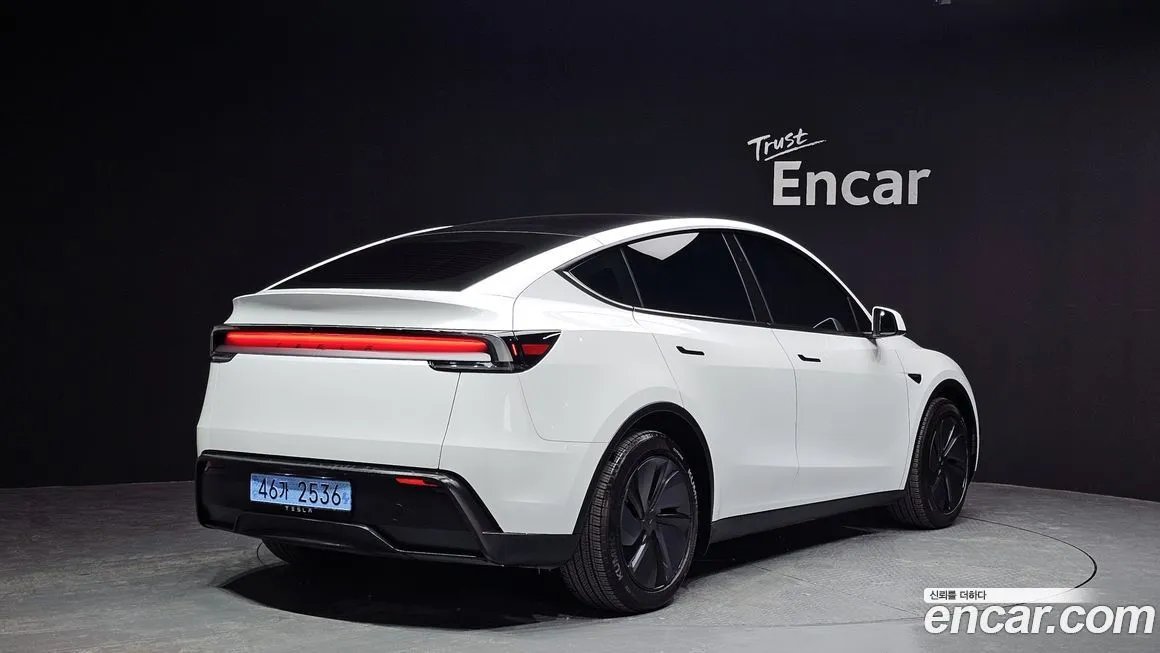 Tesla Model Y — фото 3