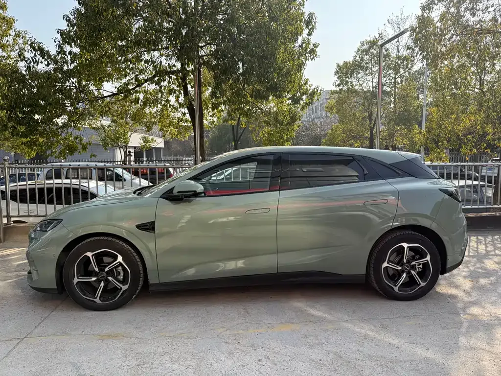 BYD Seal 06GT — фото 10