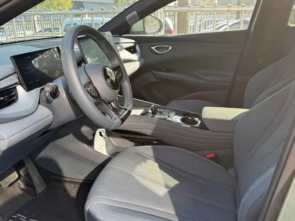 BYD Seal 06GT — фото 3
