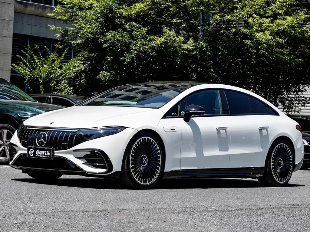 Mercedes-Benz EQS AMG — фото 1