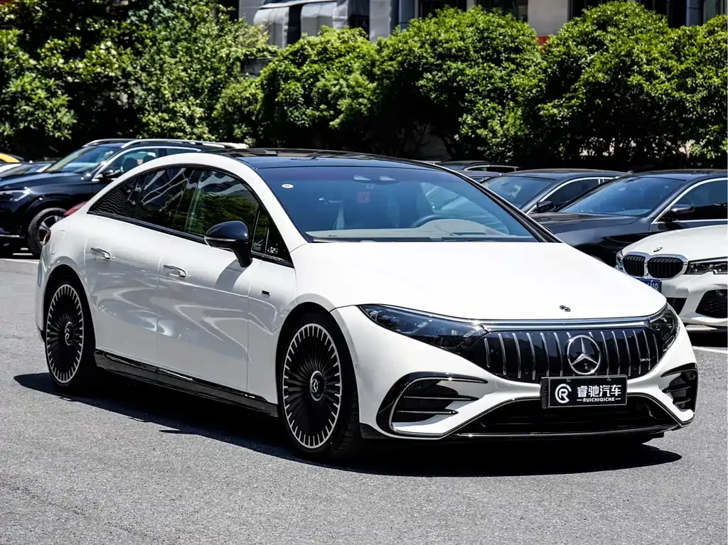Mercedes-Benz EQS AMG — фото 6