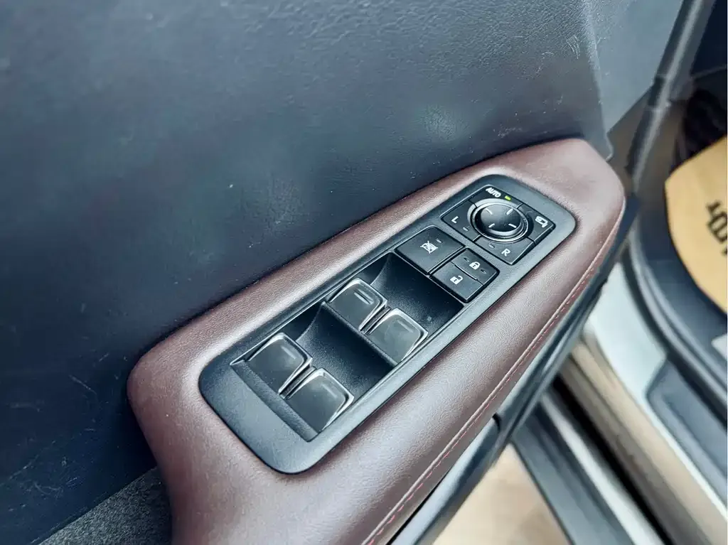 Lexus RX — фото 10