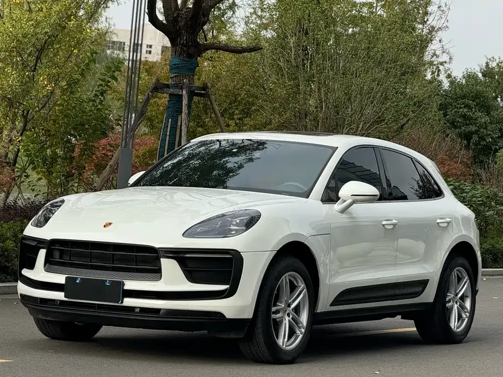 Porsche Macan — фото 1