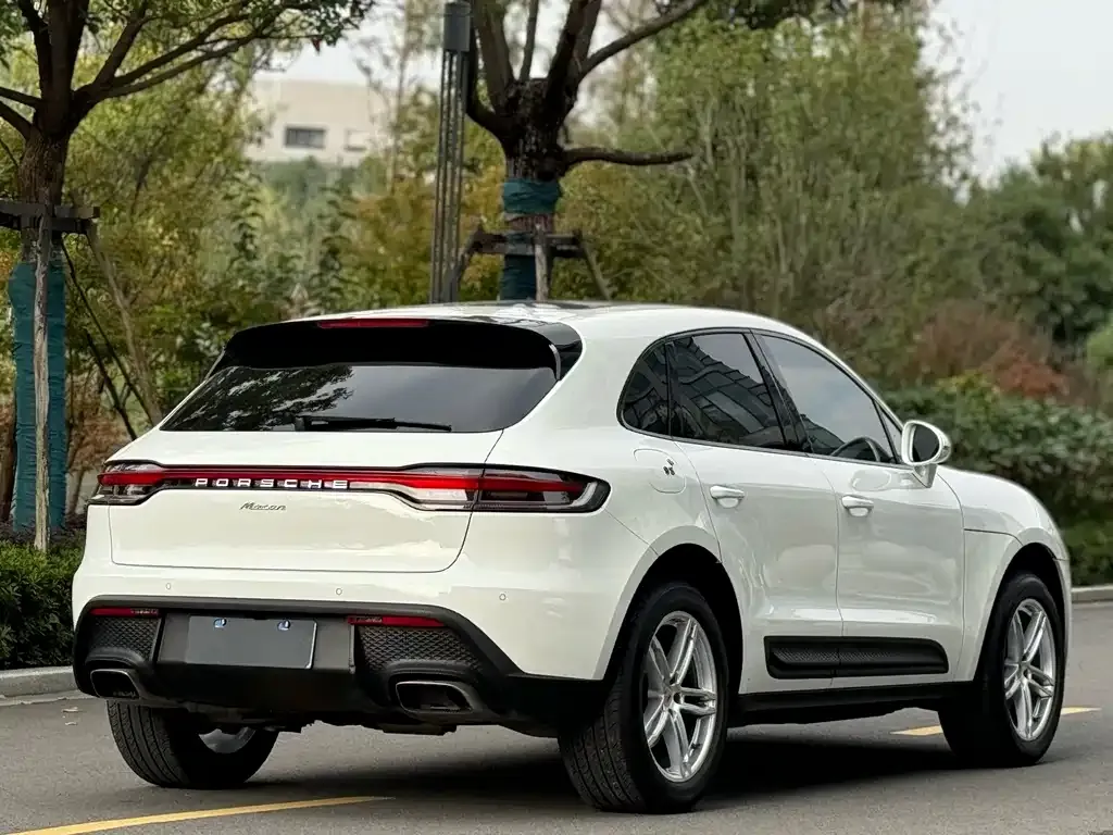 Porsche Macan — фото 7