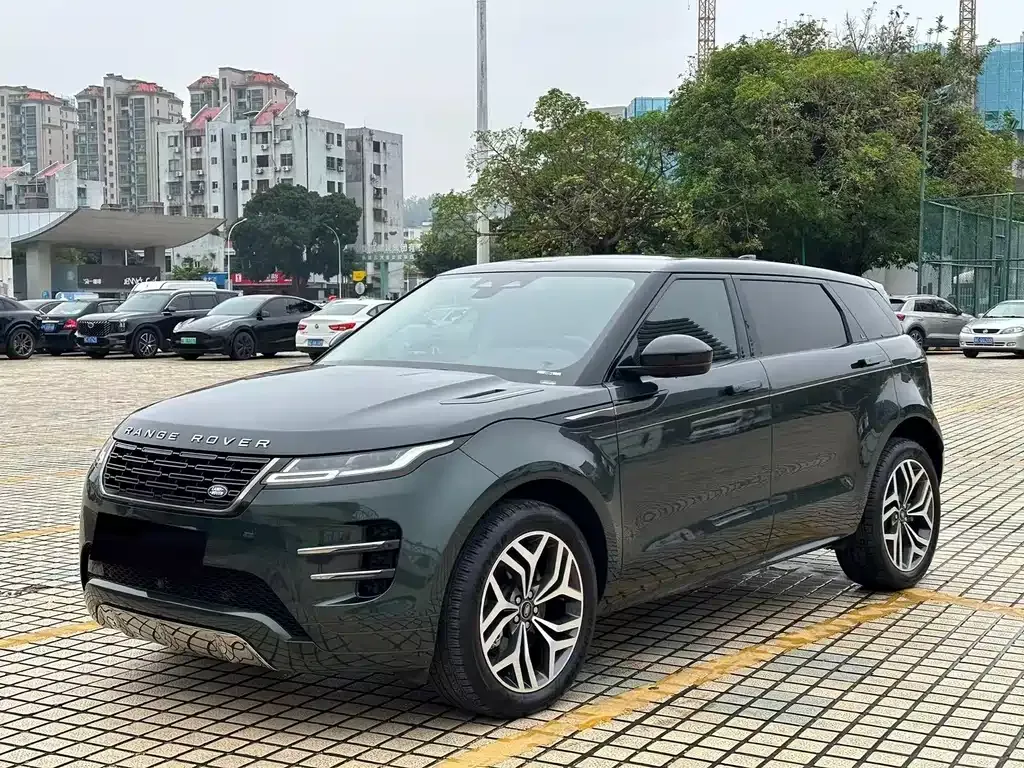 Land Rover Evoque — фото 1