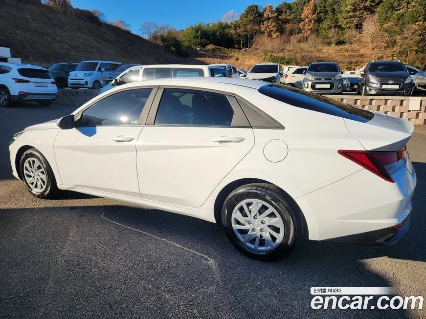 Hyundai AVANTE — фото 5