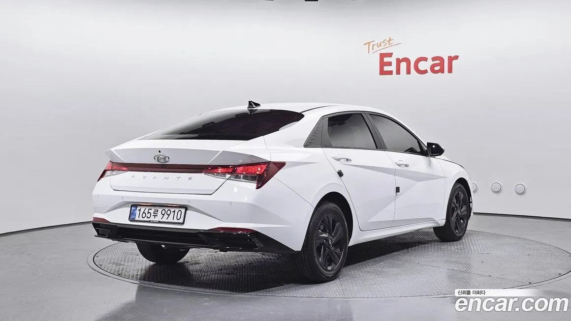Hyundai AVANTE — фото 2