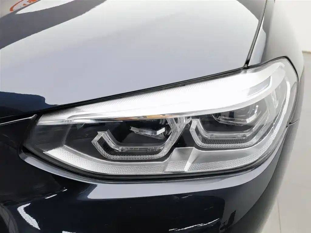 BMW X3 — фото 9