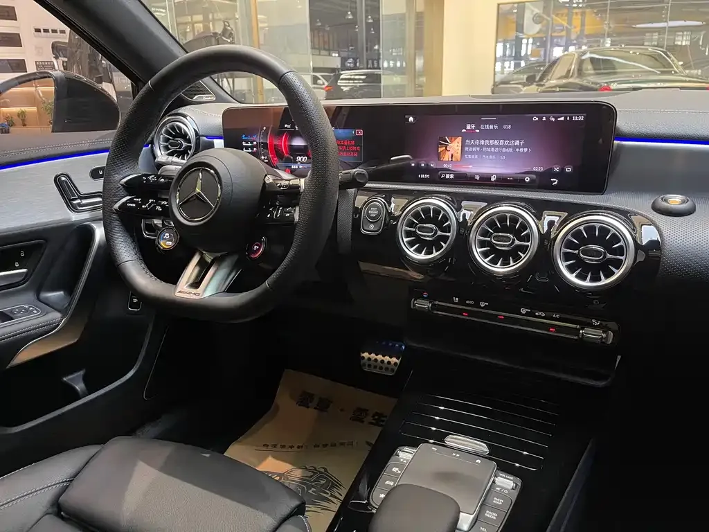 Mercedes-Benz A-Class AMG — фото 6