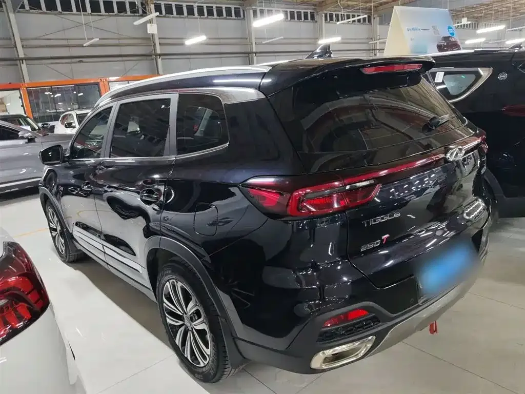 Chery Tiggo 8 — фото 3