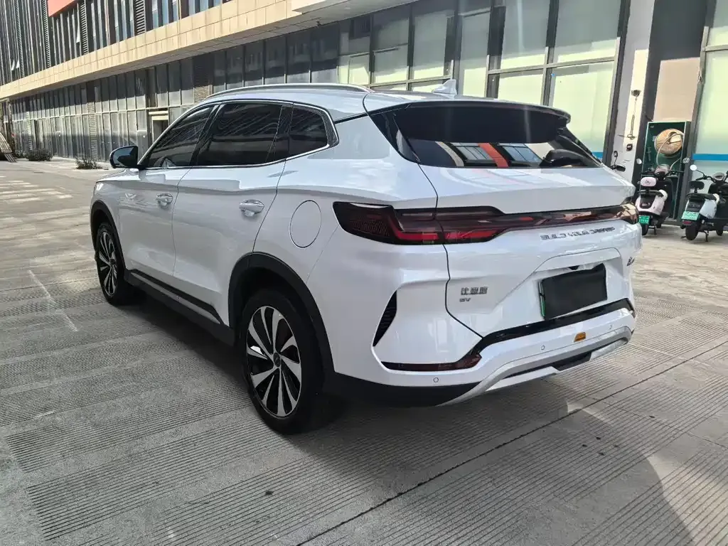 BYD PLUS New Energy — фото 7