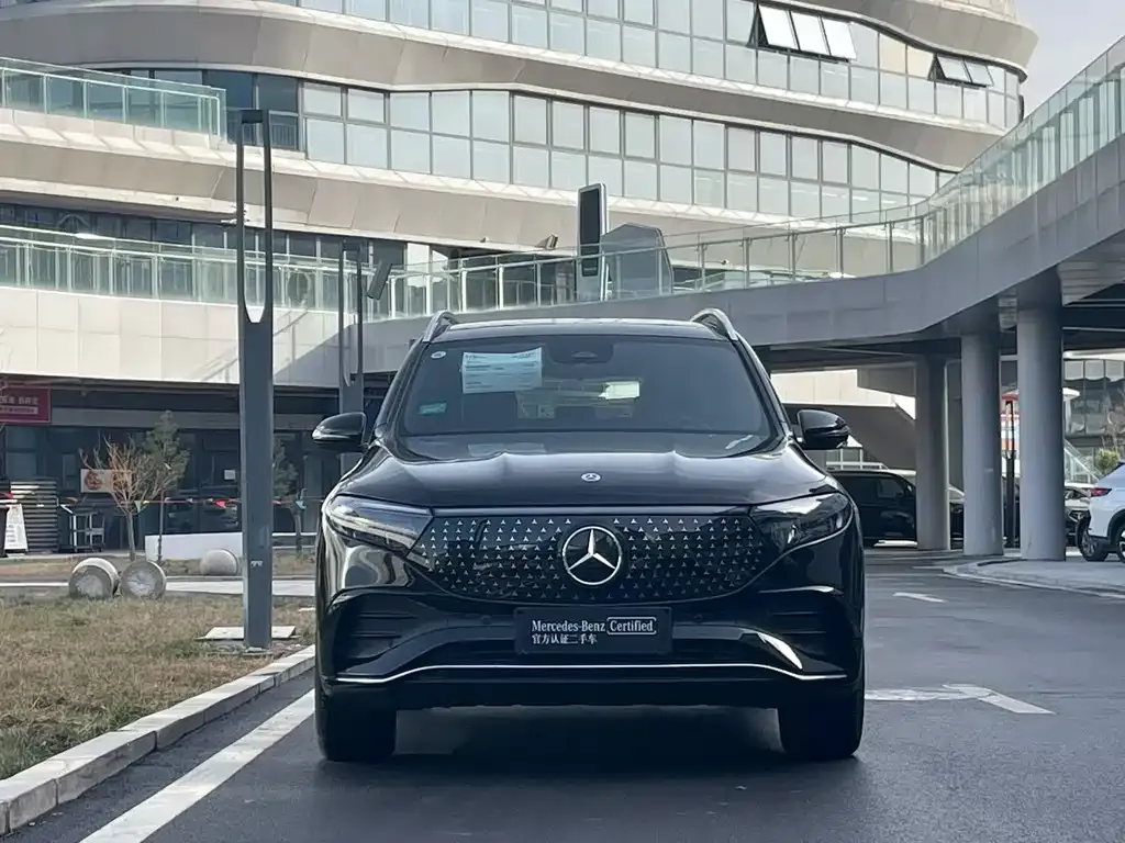 Mercedes-Benz EQB — фото 2