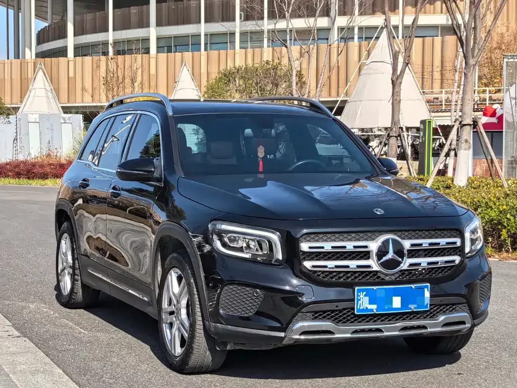 Mercedes-Benz GLB — фото 5