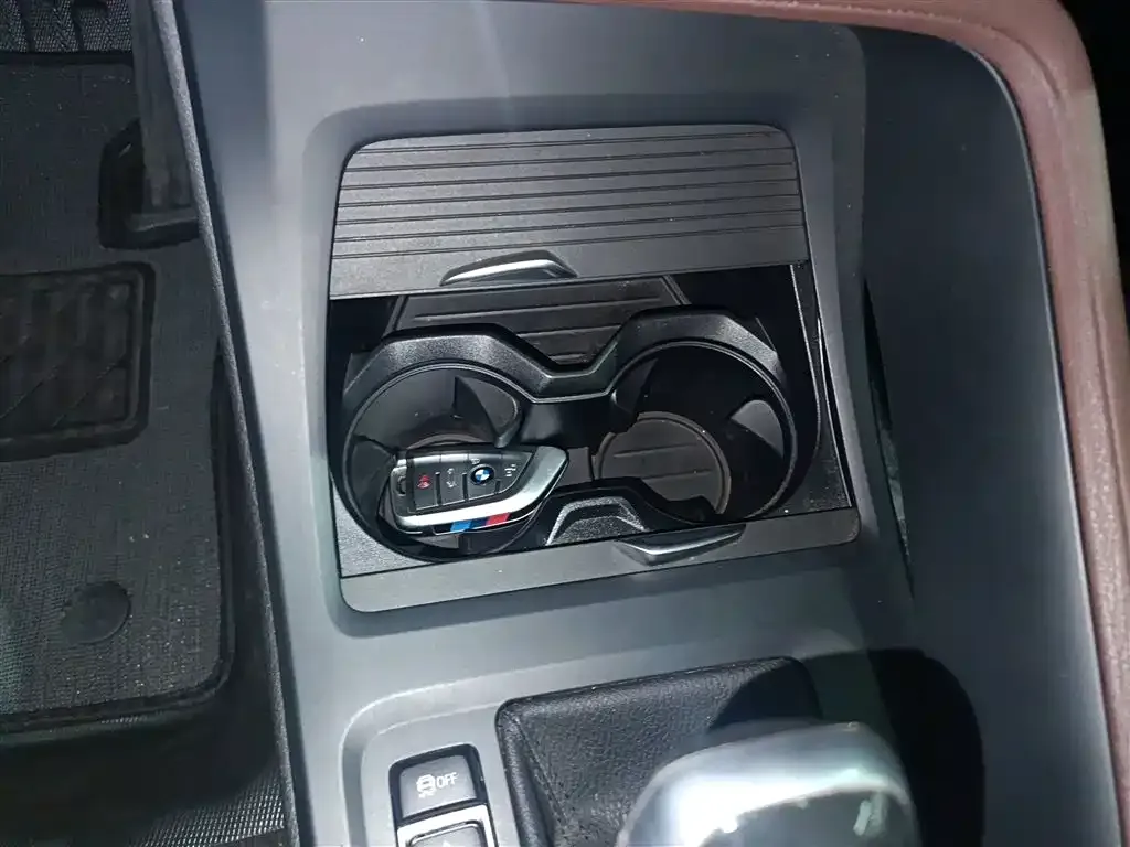 BMW X1 — фото 10