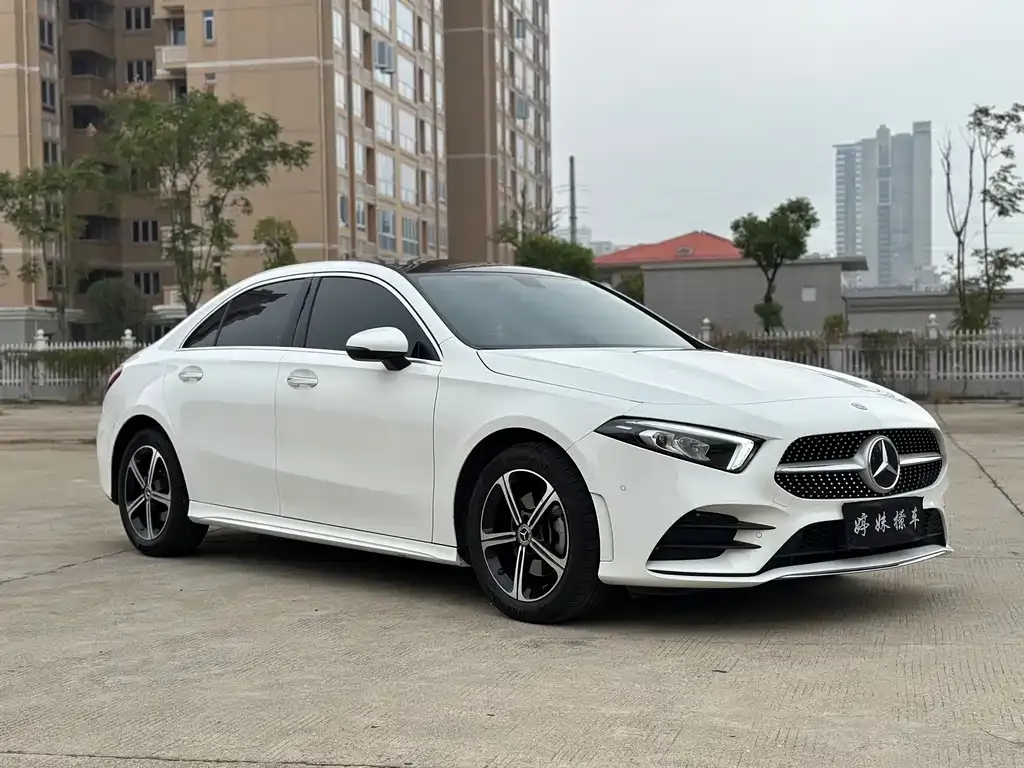 Mercedes-Benz A-Class — фото 6