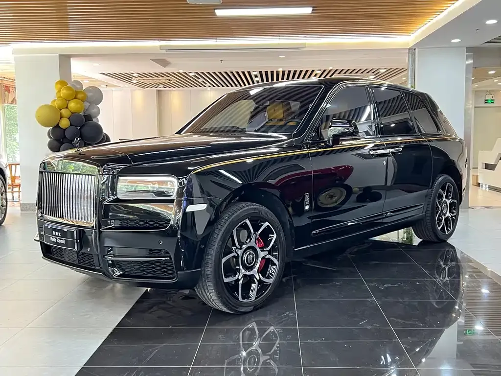 Rolls-Royce Cullinan — фото 1