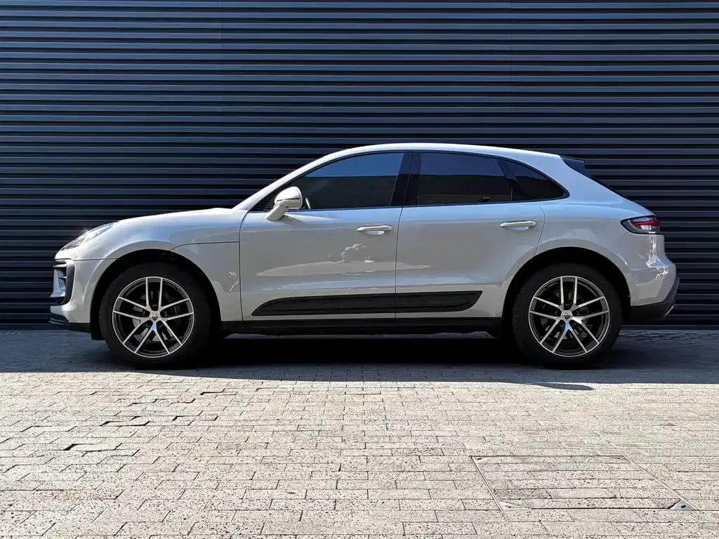Porsche Macan — фото 10