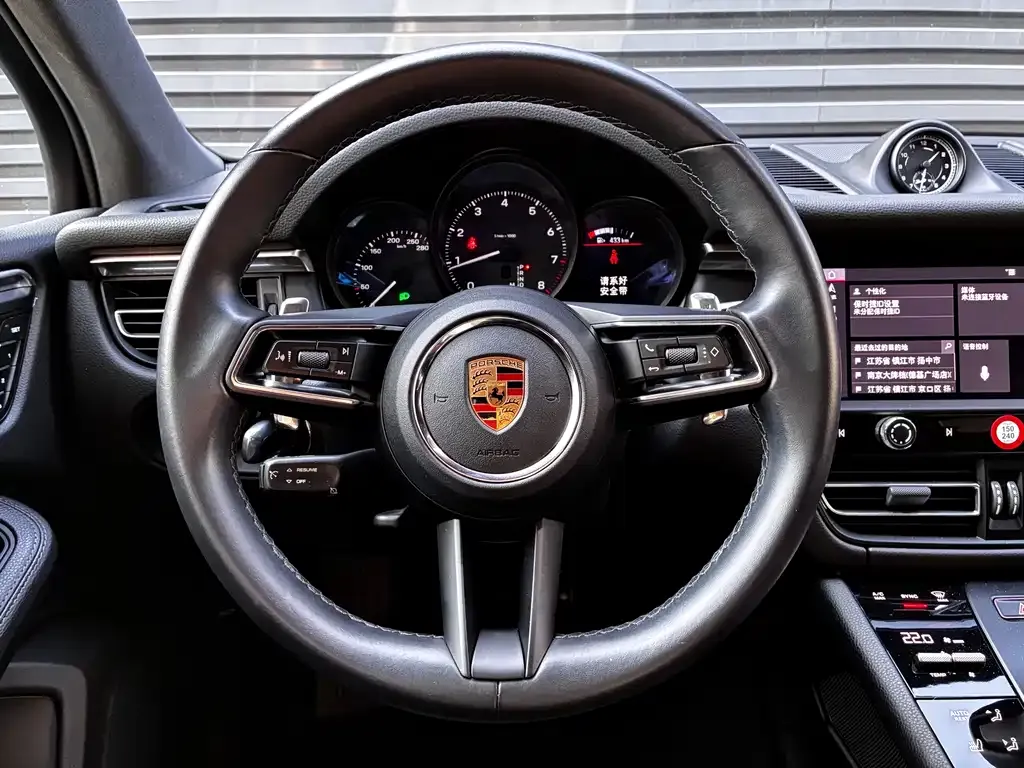 Porsche Macan — фото 7
