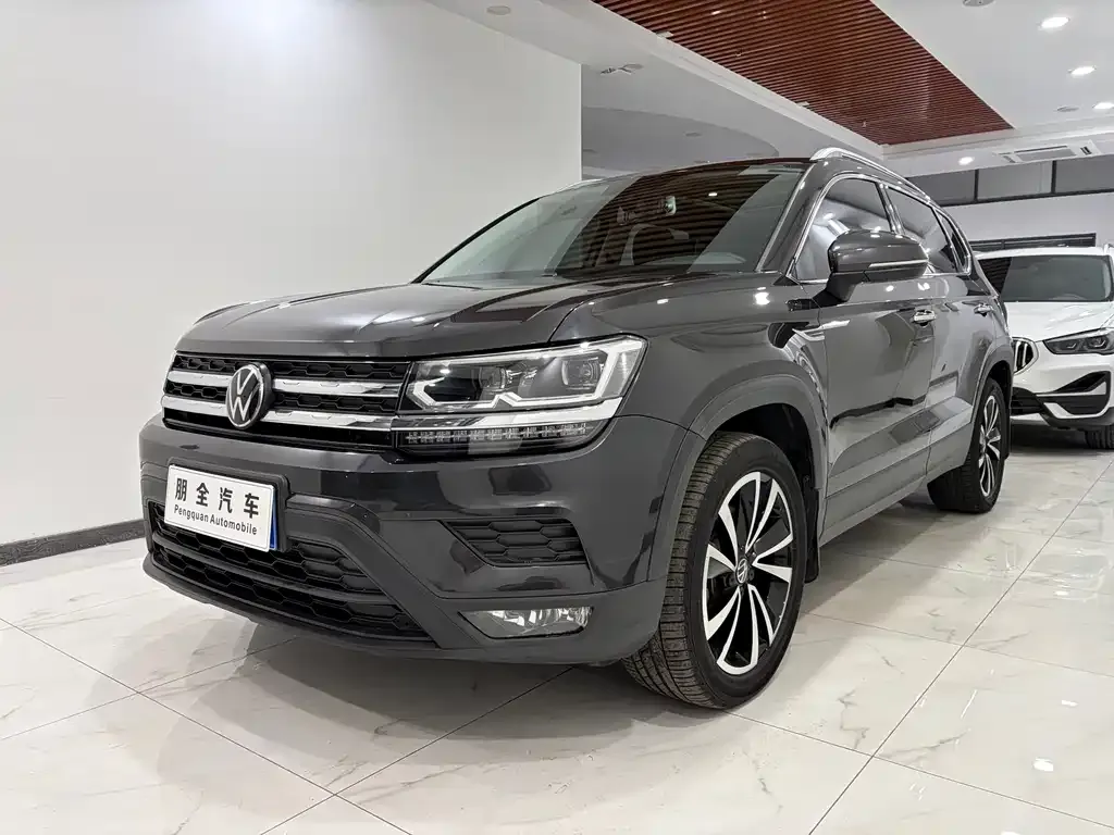 Volkswagen Tharu — фото 1
