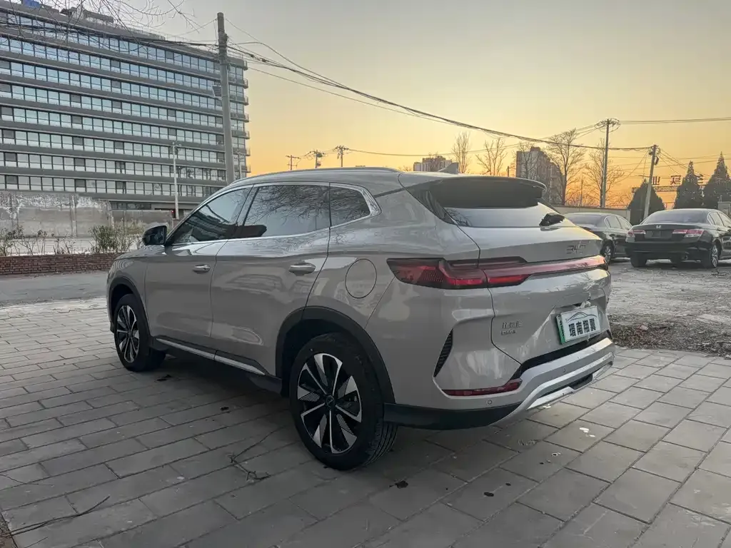 BYD PLUS New Energy — фото 6