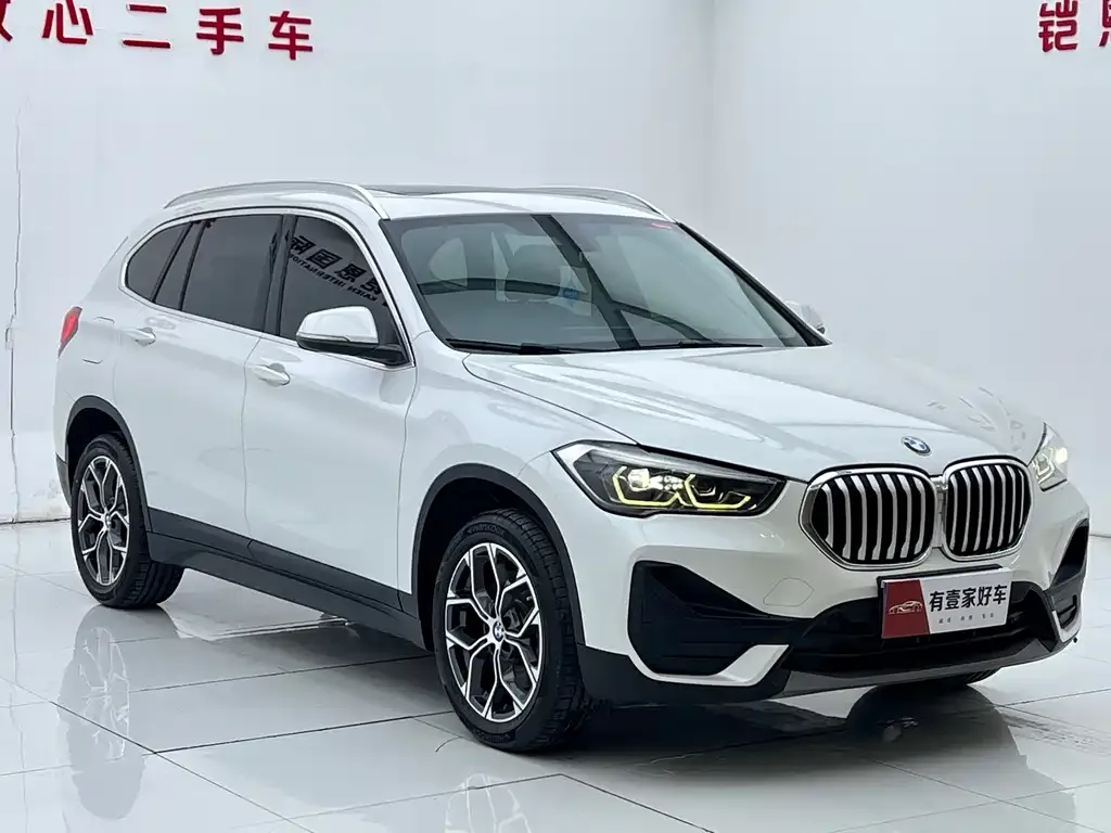 BMW X1 — фото 10