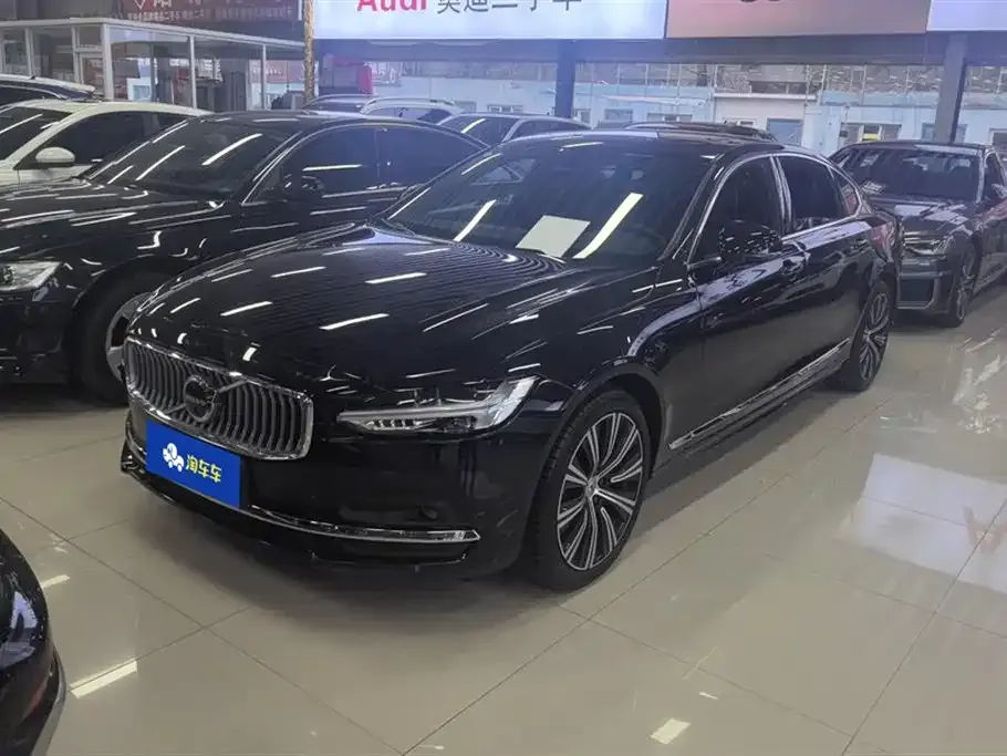 Volvo S90 — фото 1