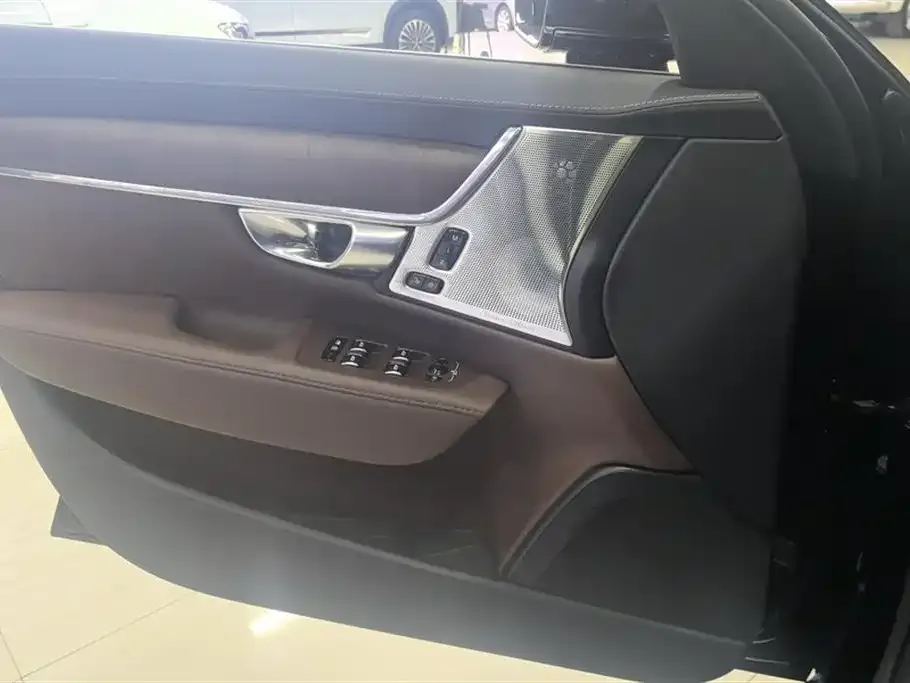 Volvo S90 — фото 2